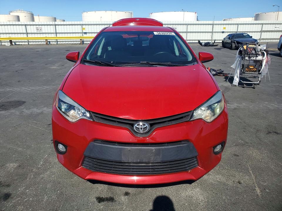 58305226 :رقم المزاد ، 2T1BURHE2FC387778 vin ، 2015 Toyota Corolla مزاد بيع