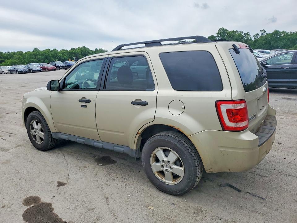 58805776 :رقم المزاد ، 1FMCU0DG9AKD17902 vin ، 2010 Ford Escape مزاد بيع