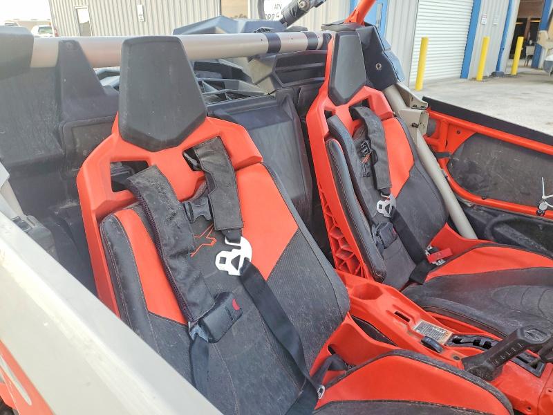 55882776 :رقم المزاد ، 3JBVVAV49MK000511 vin ، 2021 Can-am Maverick X3 مزاد بيع