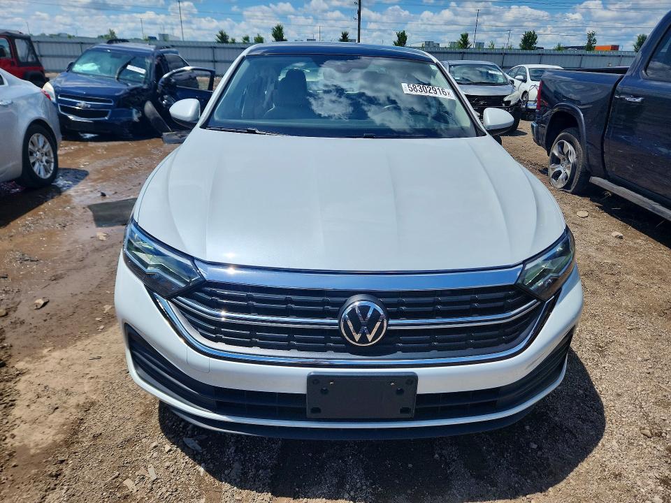 Продажа на аукционе авто 2024 Volkswagen Jetta, vin: 3VW7M7BU9RM054447, номер лота: 58302916