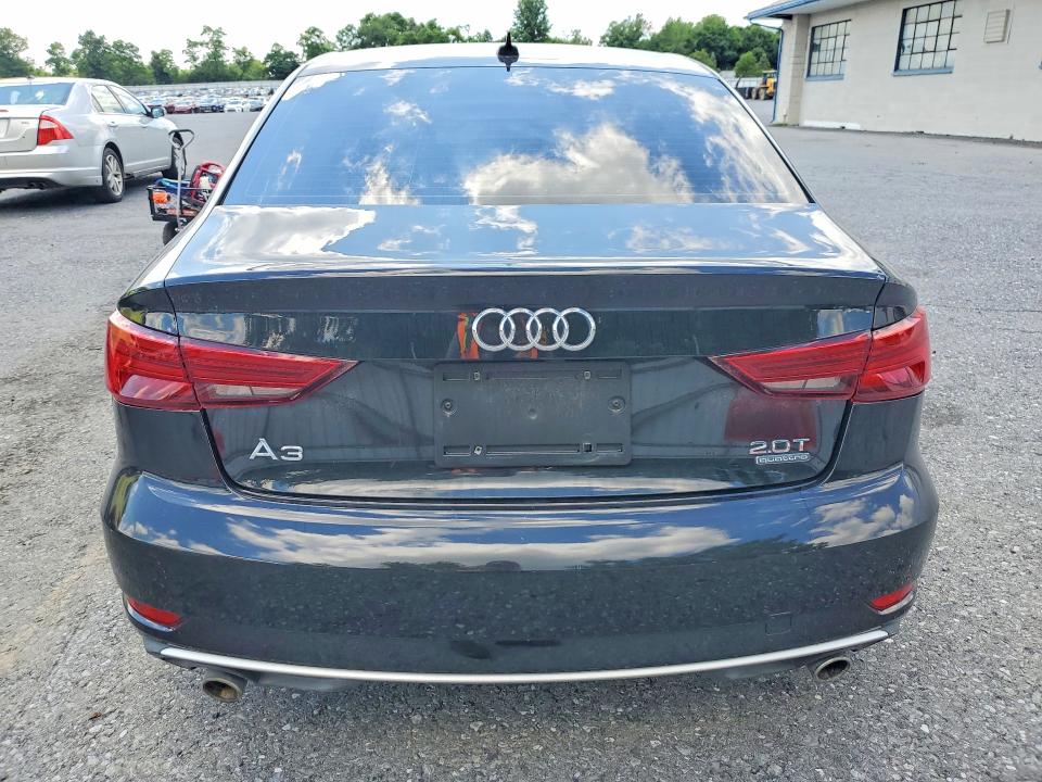 Продажа на аукционе авто 2018 Audi A3, vin: WAUB8GFF7J1011706, номер лота: 57969496