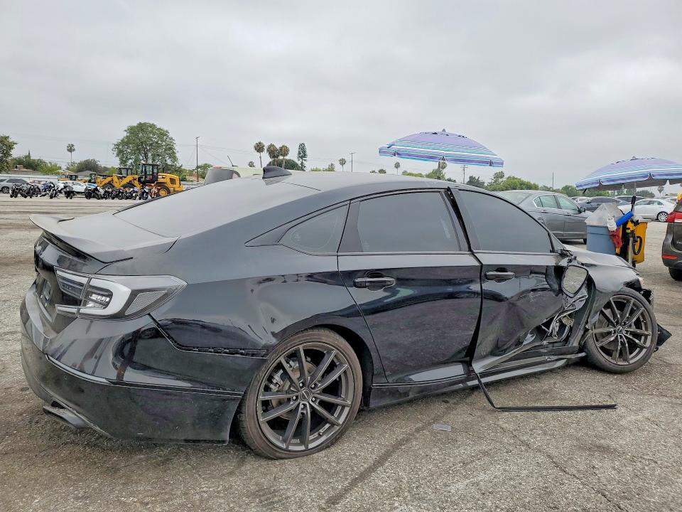 58809366 :رقم المزاد ، 1HGCV2F95JA000928 vin ، 2018 Honda Accord مزاد بيع