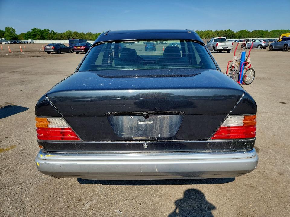 Продаж на аукціоні авто 1995 Mercedes-benz E, vin: WDBEA32E9SC217656, номер лоту: 57166466