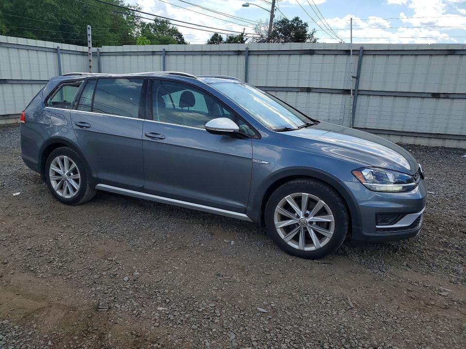 2018 Volkswagen Golf Alltrack მანქანა იყიდება აუქციონზე, vin: 3VWH17AU1JM766289, აუქციონის ნომერი: 57823106