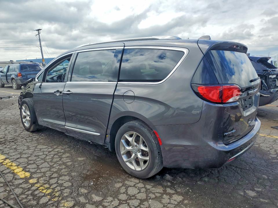 Продажа на аукционе авто 2019 Chrysler Pacifica, vin: 2C4RC1GG3KR597810, номер лота: 57838116