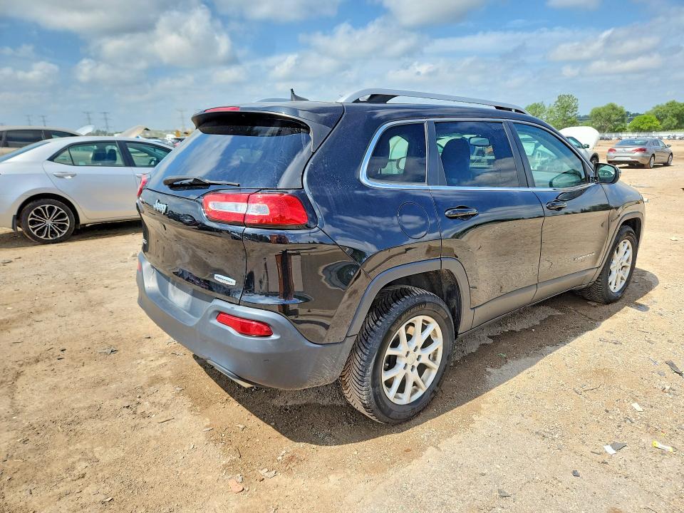 58532696 :رقم المزاد ، 1C4PJMCS1GW111485 vin ، 2016 Jeep Cherokee مزاد بيع