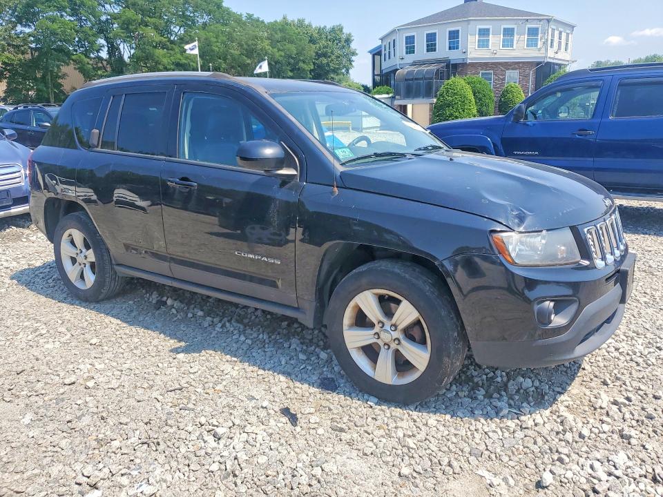 85450305 :رقم المزاد ، 1C4NJDEBXGD663048 vin ، 2016 Jeep Compass مزاد بيع
