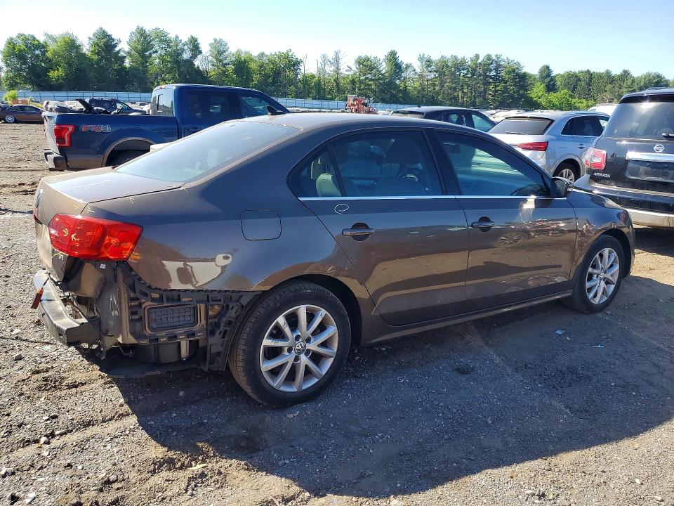 54732156 :رقم المزاد ، 3VWD17AJ7EM322148 vin ، 2014 Volkswagen Jetta مزاد بيع