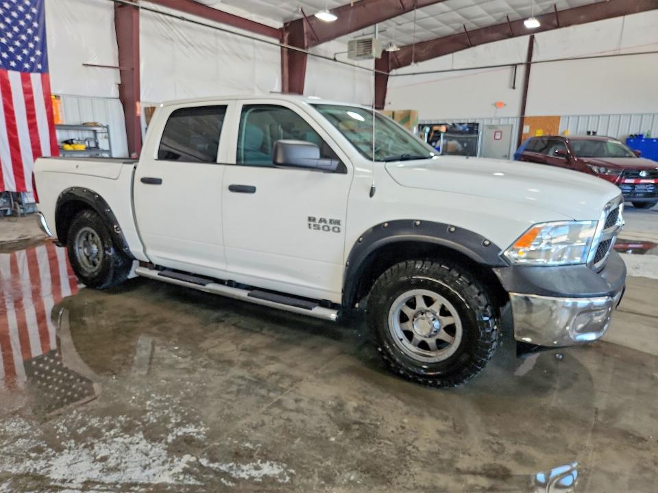 57182366 :رقم المزاد ، 1C6RR7KM8JS228024 vin ، 2018 Ram 1500 مزاد بيع