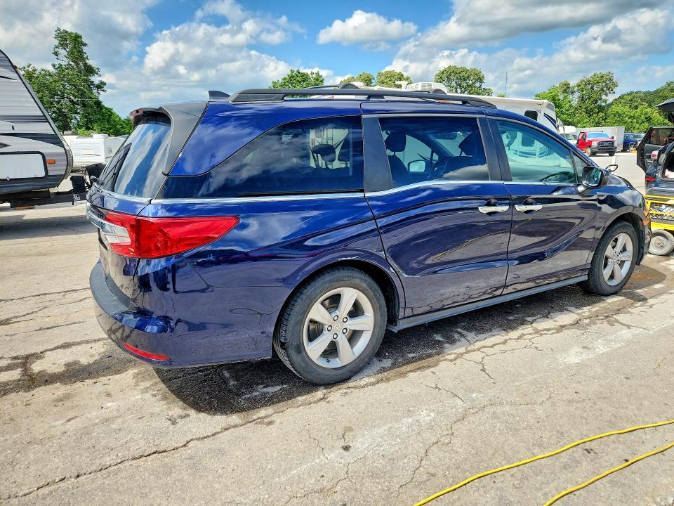 55904236 :رقم المزاد ، 5FNRL6H73KB044310 vin ، 2019 Honda Odyssey مزاد بيع