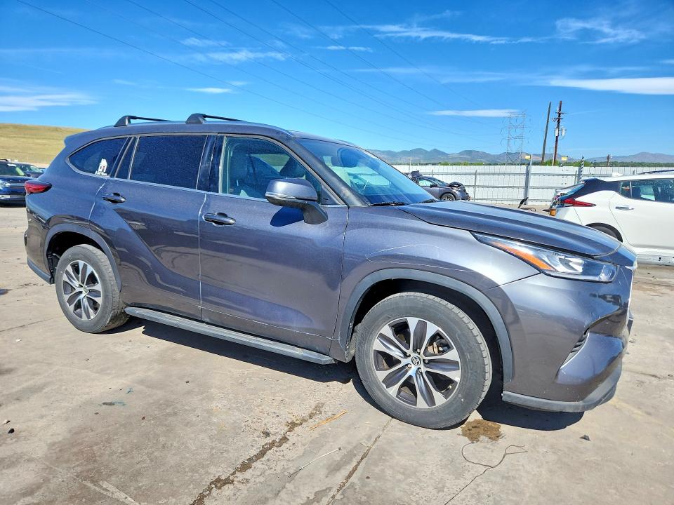 2020 Toyota Highlander მანქანა იყიდება აუქციონზე, vin: 5TDGZRAH9LS021461, აუქციონის ნომერი: 57709406