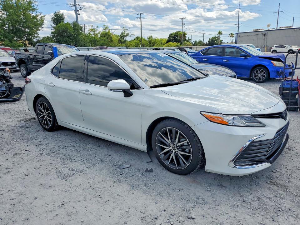 Продажа на аукционе авто 2023 Toyota Camry, vin: 4T1F11AK3PU113873, номер лота: 55640276