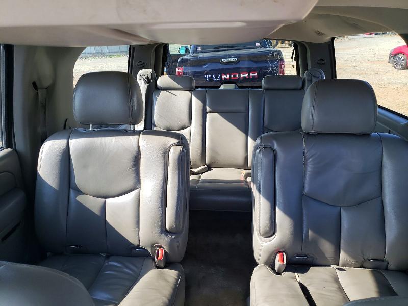 57601636 :رقم المزاد ، 1GNFK16Z45J108307 vin ، 2005 Chevrolet Suburban مزاد بيع