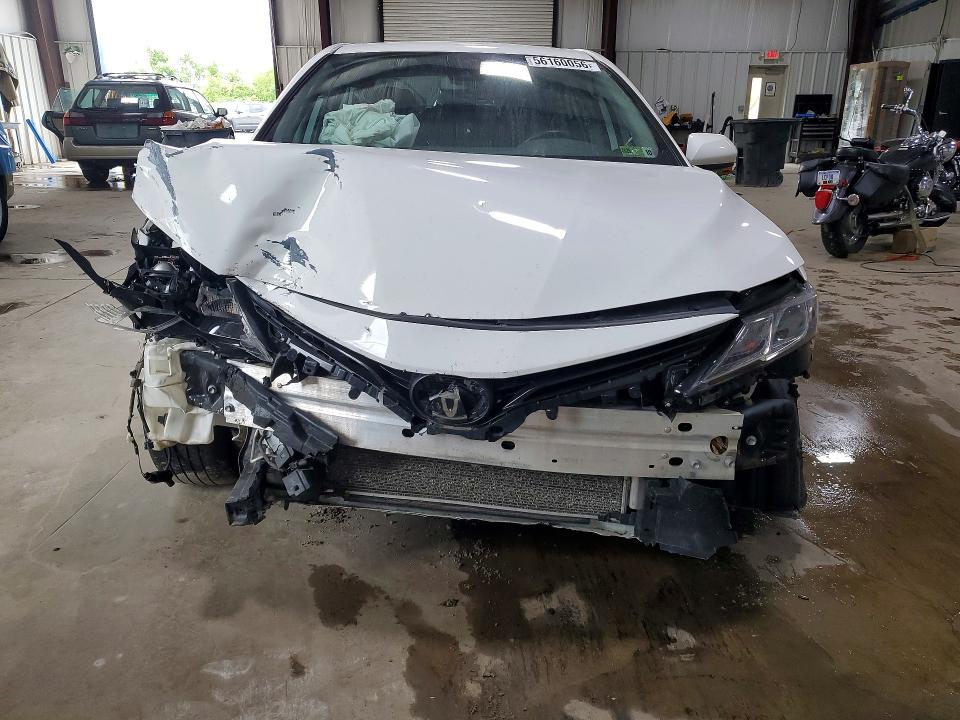 2022 Toyota Camry მანქანა იყიდება აუქციონზე, vin: 4T1C11AK1NU054712, აუქციონის ნომერი: 56160056