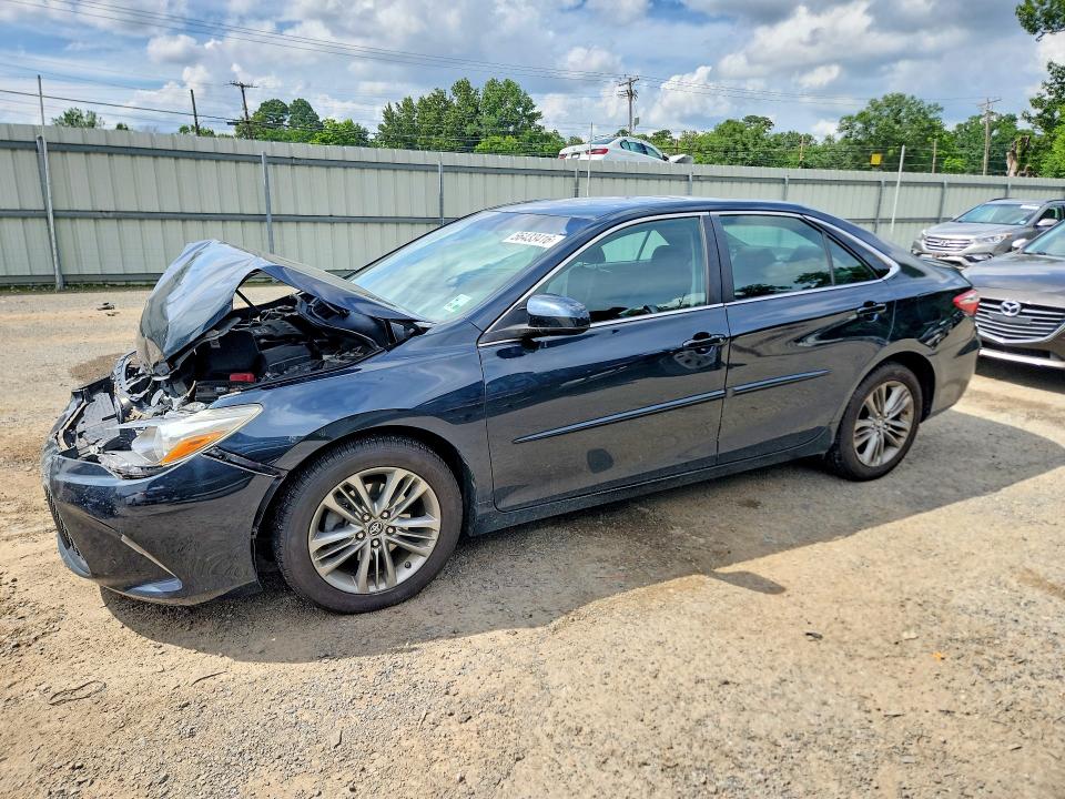 56433416 :رقم المزاد ، 4T1BF1FK0HU374310 vin ، 2017 Toyota Camry مزاد بيع