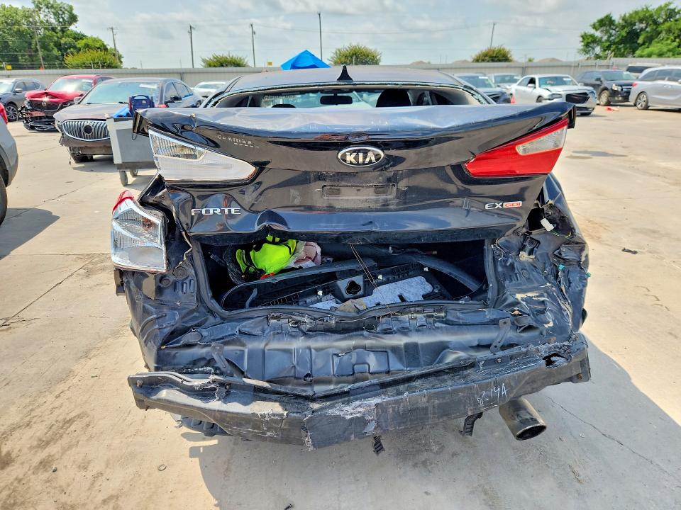 2016 Kia Forte მანქანა იყიდება აუქციონზე, vin: KNAFX4A85G5506239, აუქციონის ნომერი: 58448496