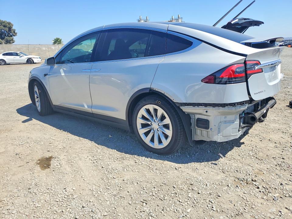 Продаж на аукціоні авто 2017 Tesla Model X, vin: 5YJXCDE22HF072547, номер лоту: 57360196