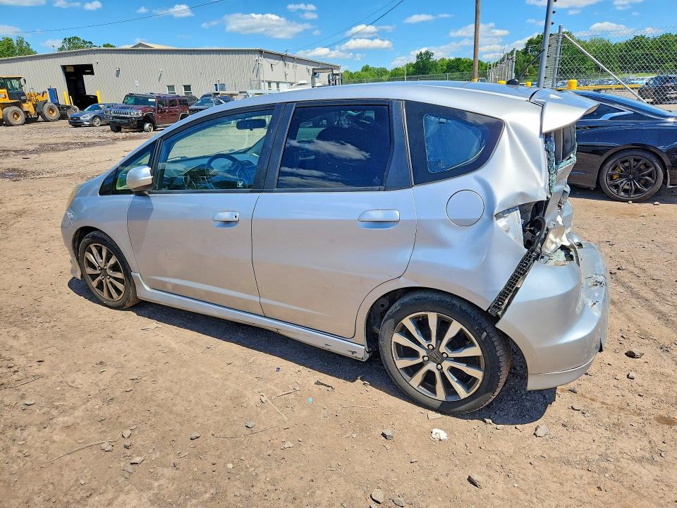 Продажа на аукционе авто 2013 Honda Fit, vin: JHMGE8H57DC042781, номер лота: 57889386