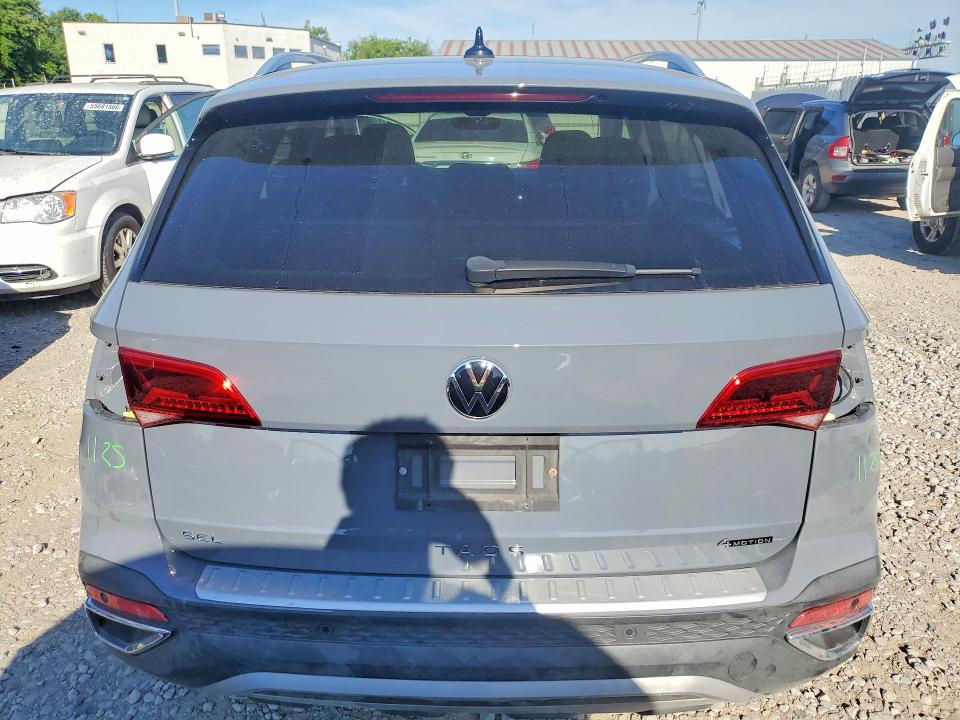 Продажа на аукционе авто 2022 Volkswagen Taos, vin: 3VV2X7B22NM016069, номер лота: 55404066