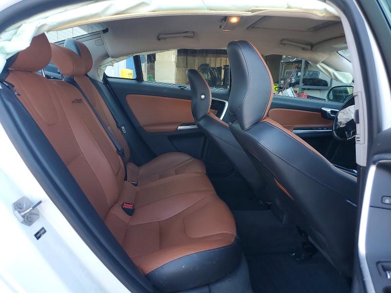 2018 Volvo S60 მანქანა იყიდება აუქციონზე, vin: LYV402TK3JB167841, აუქციონის ნომერი: 85991305