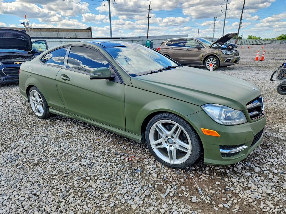2014 Mercedes-benz C მანქანა იყიდება აუქციონზე, vin: WDDGJ8JB7EG292681, აუქციონის ნომერი: 57404376