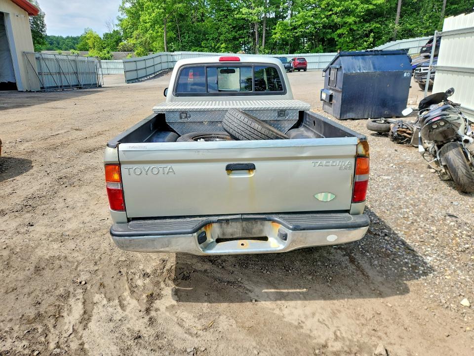 56872866 :رقم المزاد ، 5TEVL52N8YZ704218 vin ، 2000 Toyota Tacoma مزاد بيع