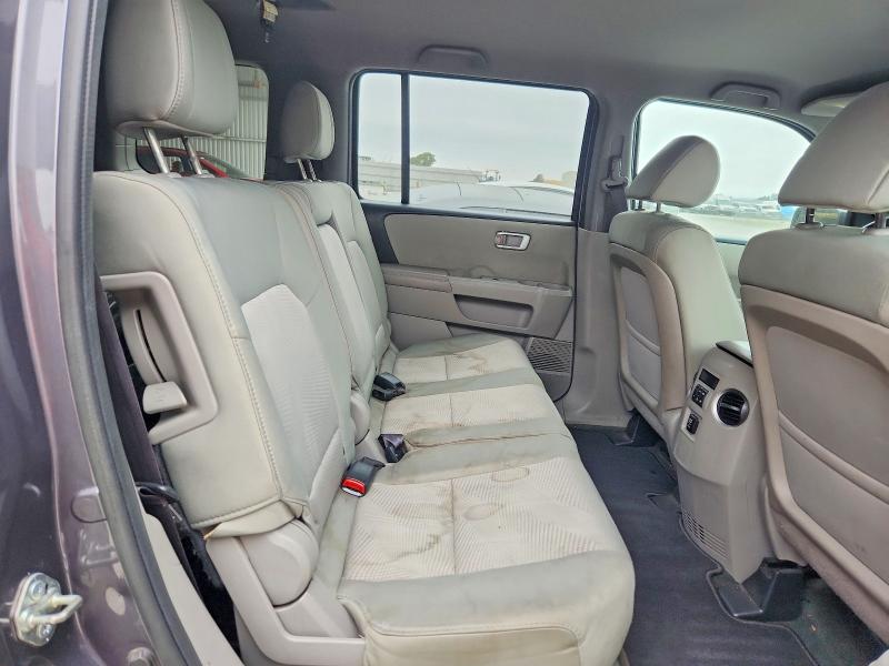 57186106 :رقم المزاد ، 5FNYF3H2XEB020967 vin ، 2014 Honda Pilot مزاد بيع