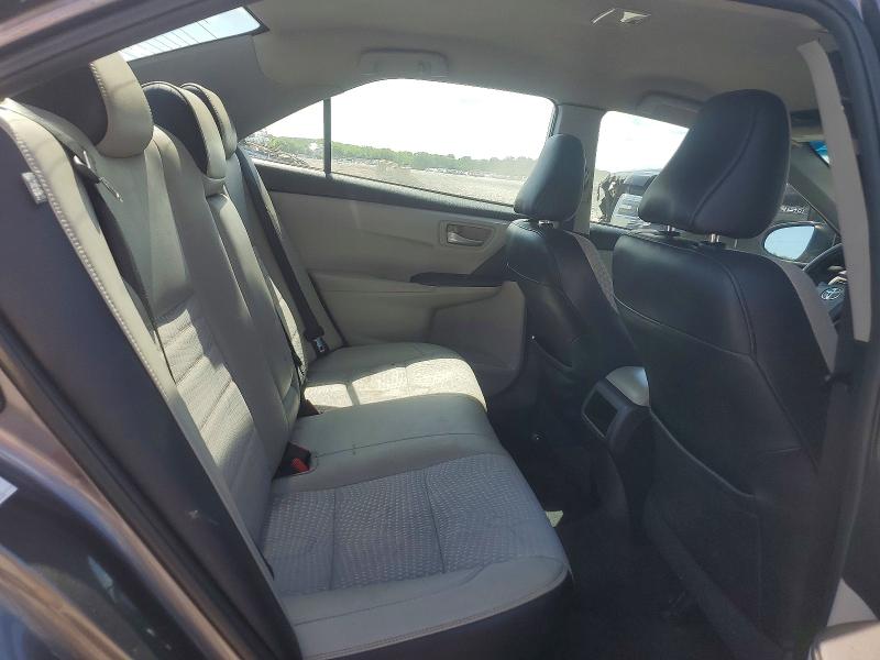 58130186 :رقم المزاد ، 4T1BF1FK7FU087205 vin ، 2015 Toyota Camry مزاد بيع