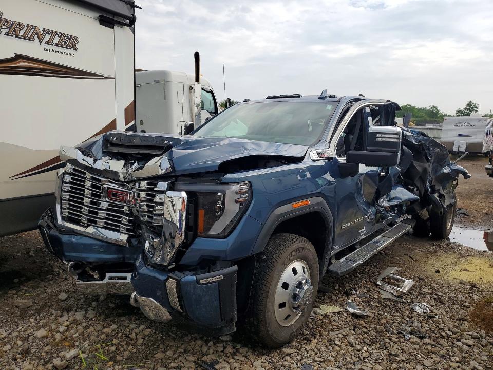 2025 Gmc Sierra მანქანა იყიდება აუქციონზე, vin: 1GT4UWEY3SF243776, აუქციონის ნომერი: 55967816
