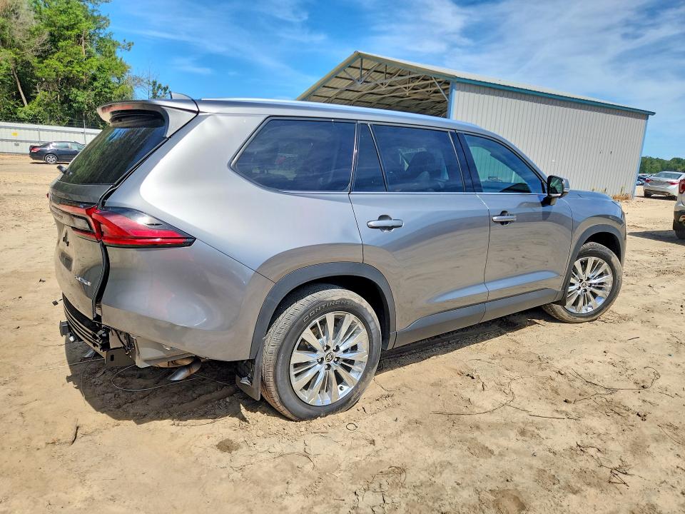 2026 Toyota Grand Highlander მანქანა იყიდება აუქციონზე, vin: 5TDAAAB56TS120824, აუქციონის ნომერი: 55843506