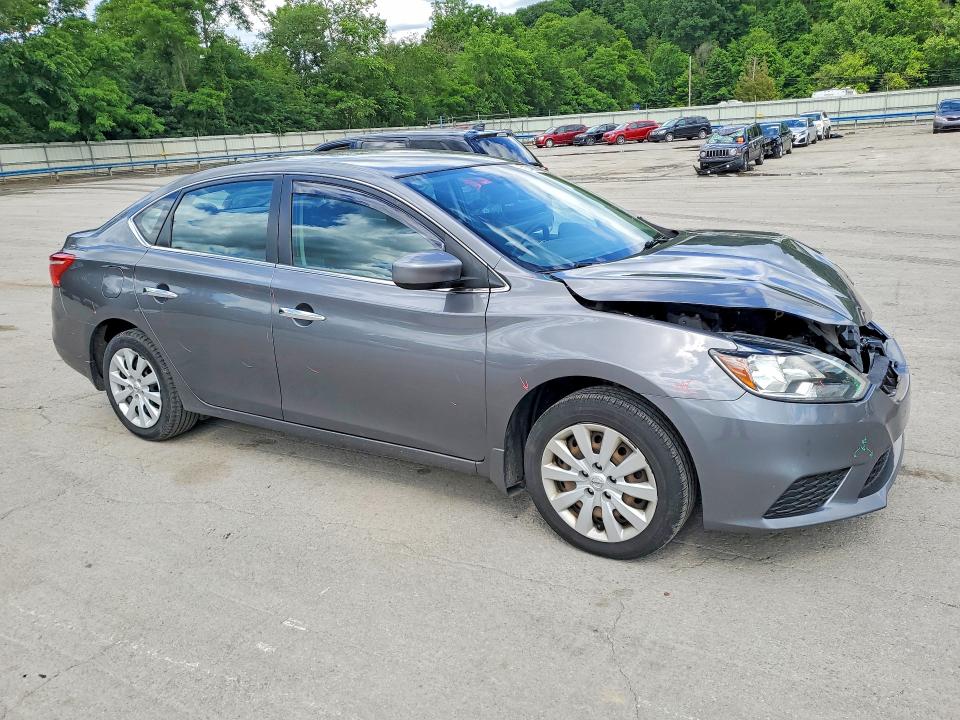57490366 :رقم المزاد ، 3N1AB7AP5JY333601 vin ، 2018 Nissan Sentra مزاد بيع
