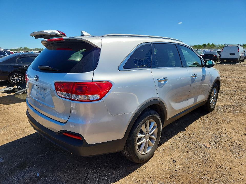 57149006 :رقم المزاد ، 5XYPG4A33GG028972 vin ، 2016 Kia Sorento مزاد بيع