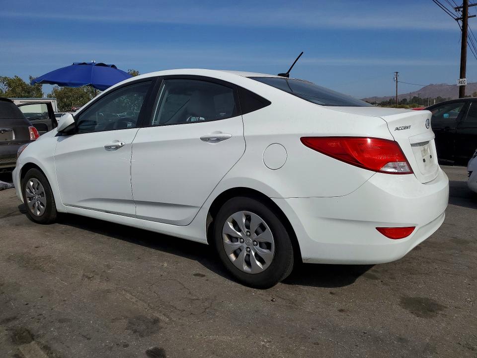 55677536 :رقم المزاد ، KMHCT4AE6FU922047 vin ، 2015 Hyundai Accent مزاد بيع