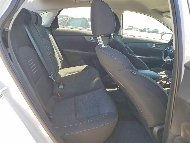 2021 Kia Forte მანქანა იყიდება აუქციონზე, vin: 3KPF24AD5ME283277, აუქციონის ნომერი: 55900356