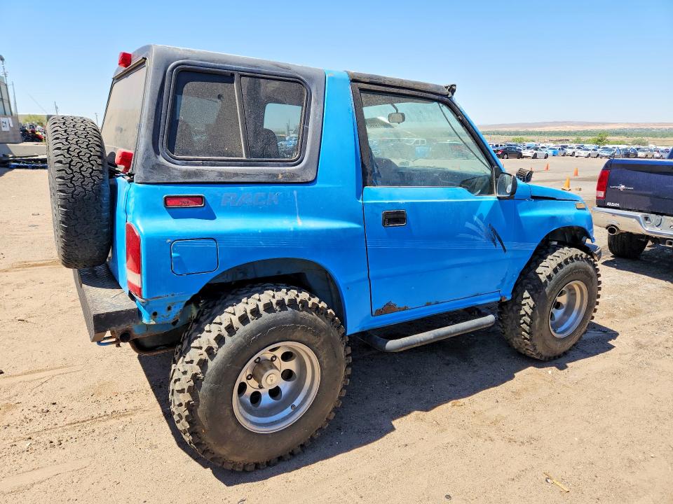 1991 Geo Tracker მანქანა იყიდება აუქციონზე, vin: 2CNBJ18U8M6926223, აუქციონის ნომერი: 57887086