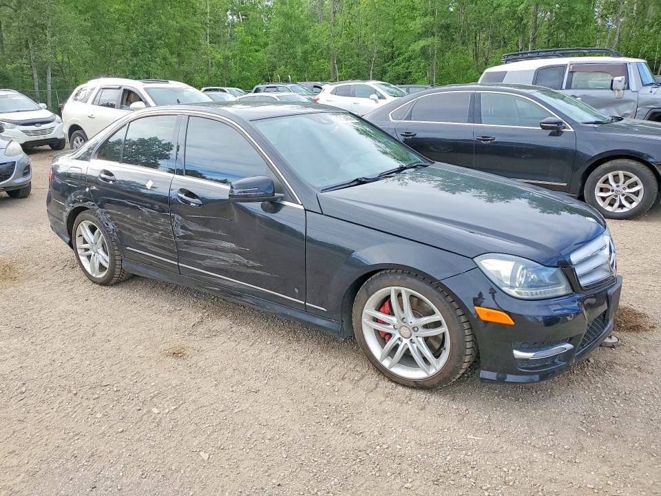 Продажа на аукционе авто 2013 Mercedes-benz C, vin: WDDGF8ABXDA813914, номер лота: 56324856