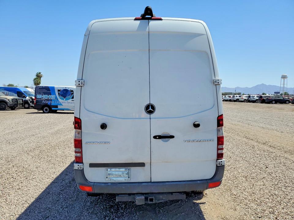 2015 Mercedes Benz Sprinter მანქანა იყიდება აუქციონზე, vin: WD3PE7CC3FP165226, აუქციონის ნომერი: 46779466