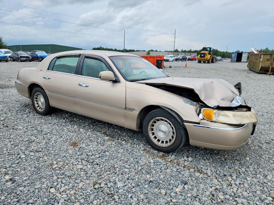 1998 Lincoln Town Car მანქანა იყიდება აუქციონზე, vin: 1LNFM81W4WY609310, აუქციონის ნომერი: 58183326
