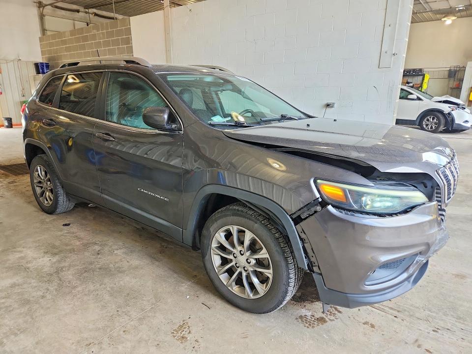 58607366 :رقم المزاد ، 1C4PJLLB8KD247238 vin ، 2019 Jeep Cherokee مزاد بيع