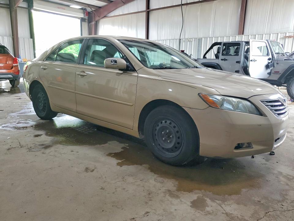 57187566 :رقم المزاد ، 4T1BF3EK0BU757684 vin ، 2011 Toyota Camry Le مزاد بيع