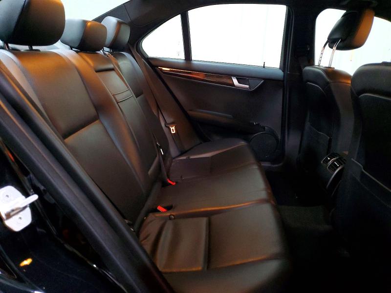2014 Mercedes-benz C მანქანა იყიდება აუქციონზე, vin: WDDGF8AB4EA925531, აუქციონის ნომერი: 57898926
