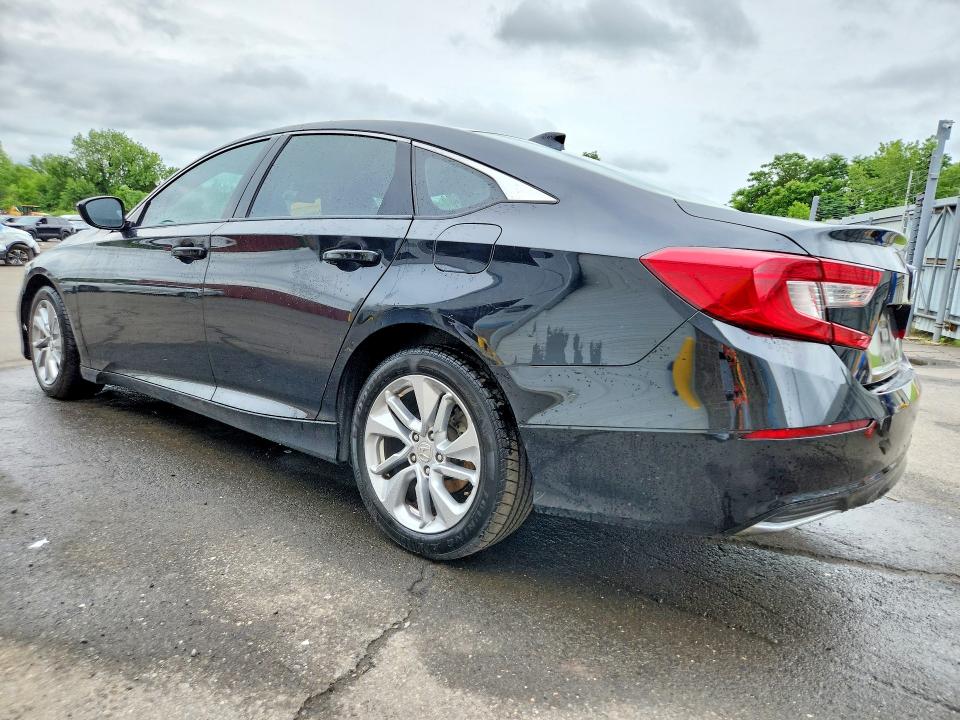 2018 Honda Accord მანქანა იყიდება აუქციონზე, vin: 1HGCV1F10JA084144, აუქციონის ნომერი: 57933486