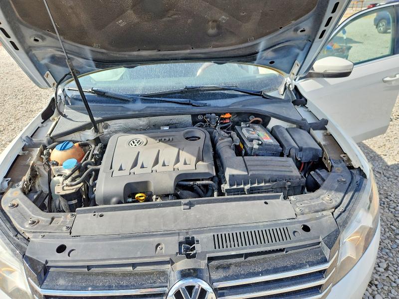 2014 Volkswagen Passat მანქანა იყიდება აუქციონზე, vin: 1VWBN7A36EC052800, აუქციონის ნომერი: 85983555