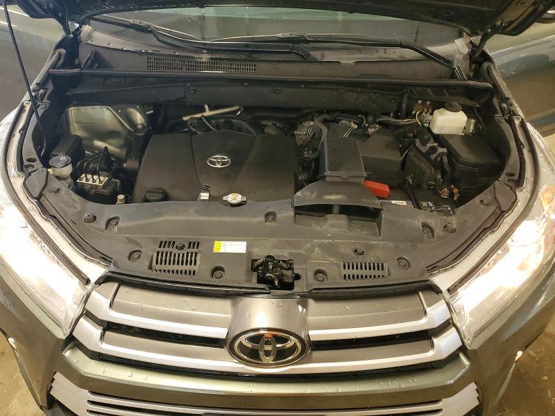 55776886 :رقم المزاد ، 5TDJZRFH4KS724656 vin ، 2019 Toyota Highlander مزاد بيع
