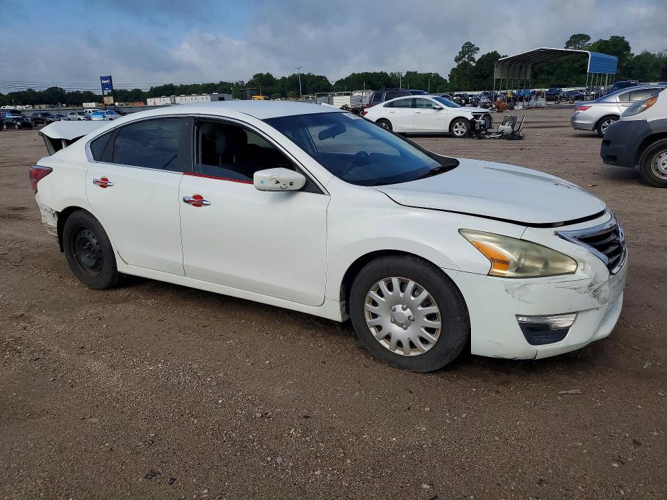 2015 Nissan Altima მანქანა იყიდება აუქციონზე, vin: 1N4AL3AP2FC250698, აუქციონის ნომერი: 58295986