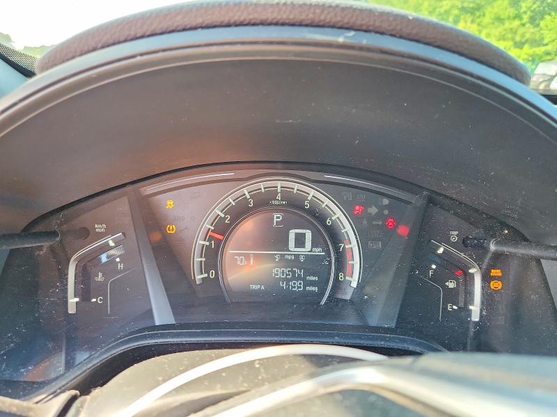 58875136 :رقم المزاد ، 2HKRW6H3XJH201321 vin ، 2018 Honda Cr-v مزاد بيع