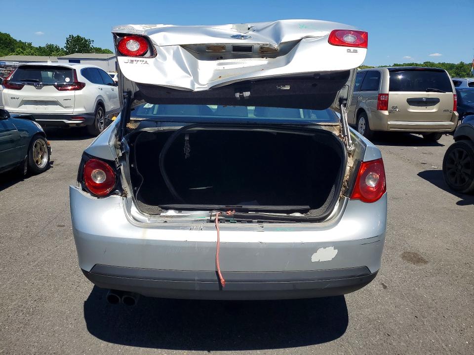 58290976 :رقم المزاد ، 3VWJZ7AJ2AM008672 vin ، 2010 Volkswagen Jetta مزاد بيع