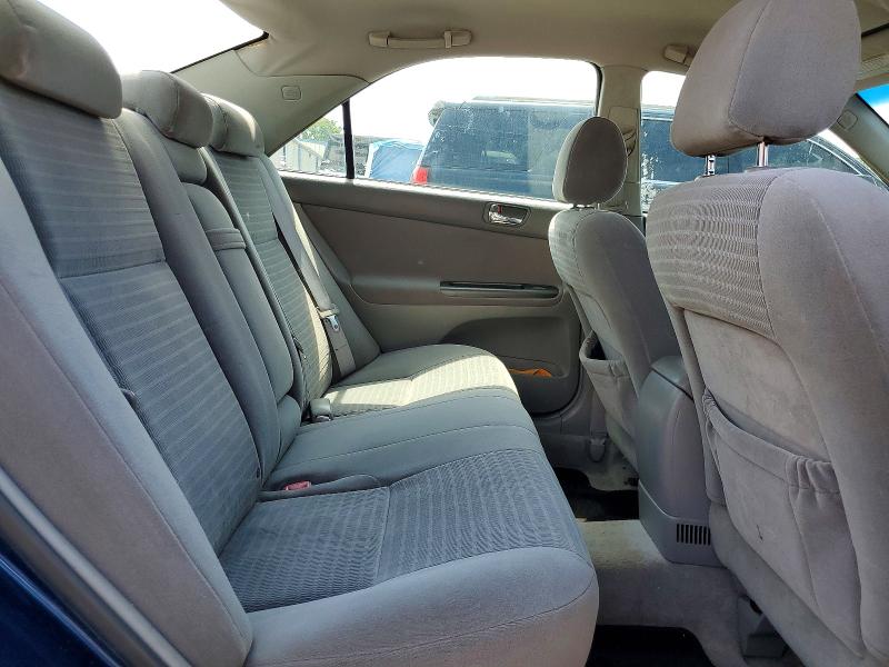 58826316 :رقم المزاد ، 4T1BE30K05U382748 vin ، 2005 Toyota Camry مزاد بيع