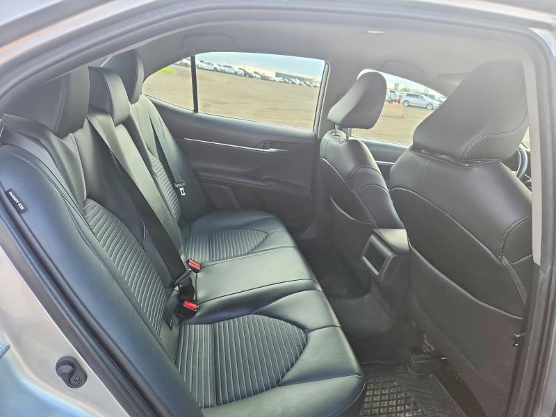 57157826 :رقم المزاد ، 4T1G11AK6MU612361 vin ، 2021 Toyota Camry مزاد بيع