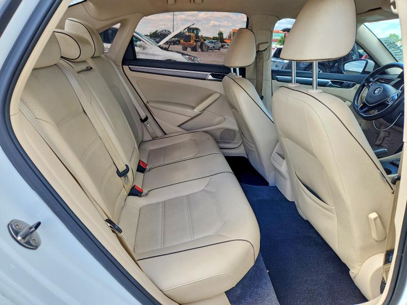 2017 Volkswagen Passat მანქანა იყიდება აუქციონზე, vin: 1VWDT7A38HC021728, აუქციონის ნომერი: 57377906